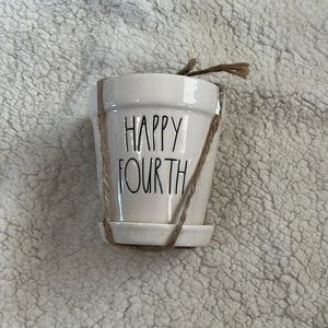 Rae Dunn happy fourth planter